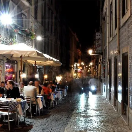 C3 Bairro Alto Cozy Romantic Loft In 18th Century Building
