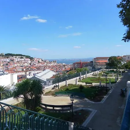 C3 Bairro Alto Cozy Romantic Loft In 18th Century Building Apartment Lisbon