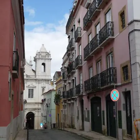 C3 Bairro Alto Cozy Romantic Loft In 18th Century Building *