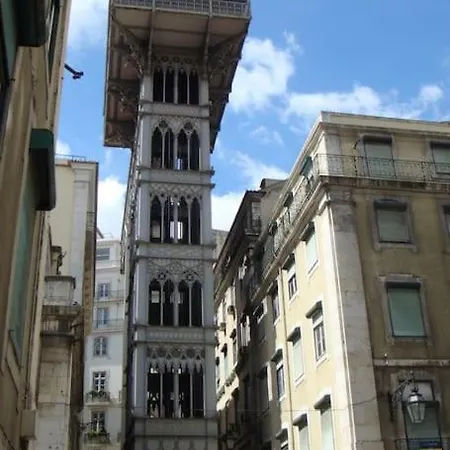 C3 Bairro Alto Cozy Romantic Loft In 18th Century Building