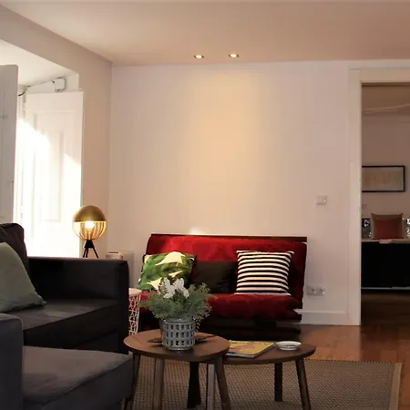 Apartment C3 Bairro Alto Cozy Romantic Loft In 18th Century Building