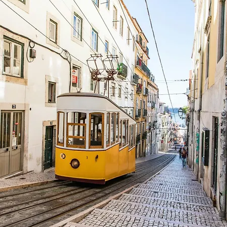 Apartament C3 Charm & Confort In Bairro Alto! 18th Century Building, Very Lizbona
