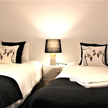 C3 Charm & Confort In Bairro Alto! 18th Century Building, Very Апартаменты